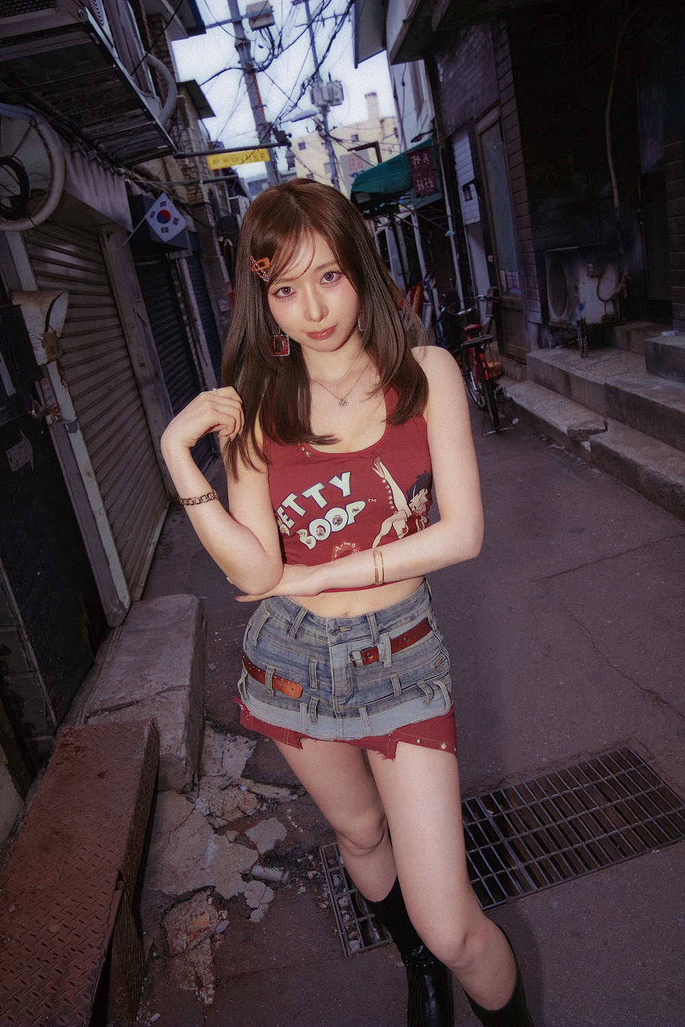 Girls On Fire in Tokyo CONCEPT PHOTO HANNAH